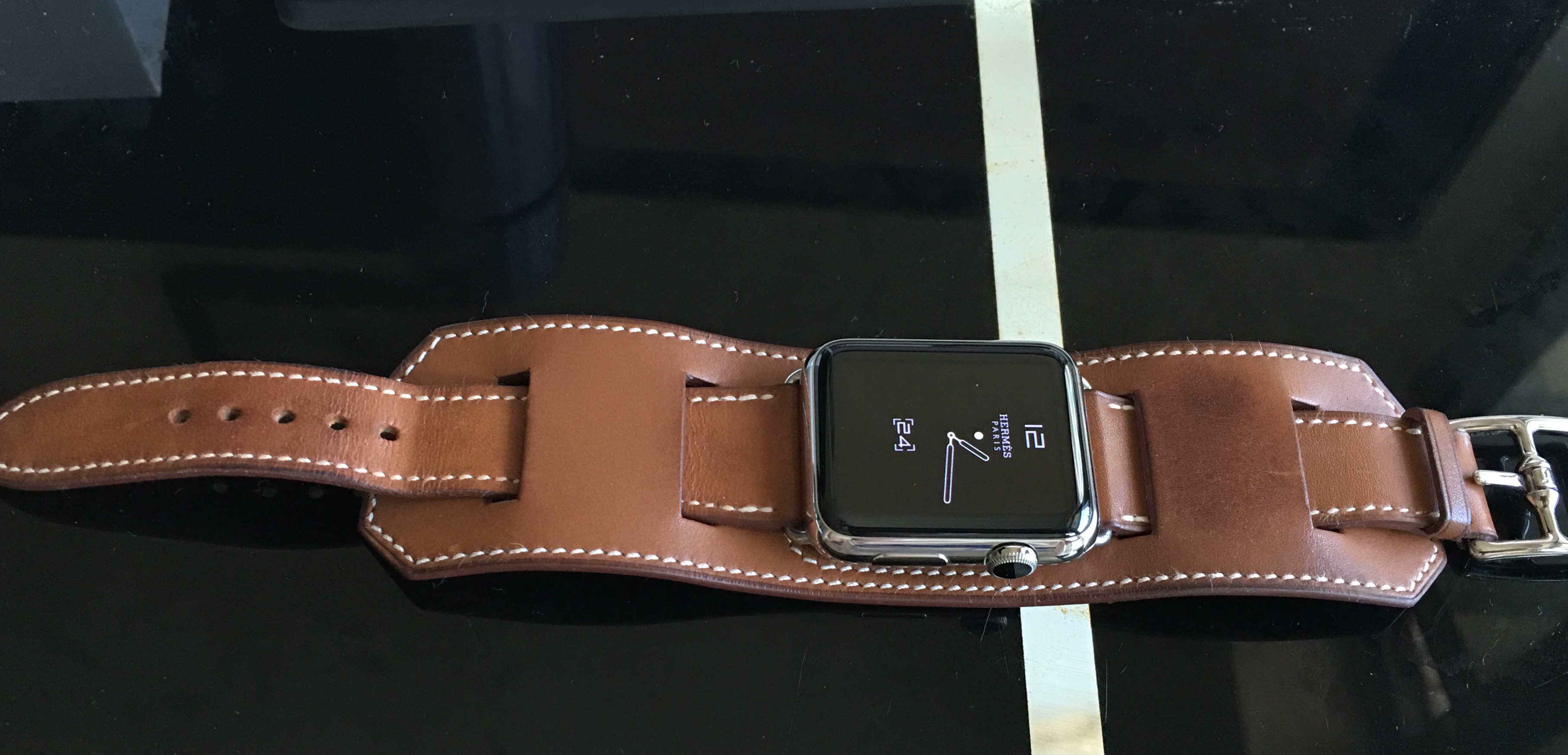Apple Watch Hermès (How to clean the band) MacRumors Forums