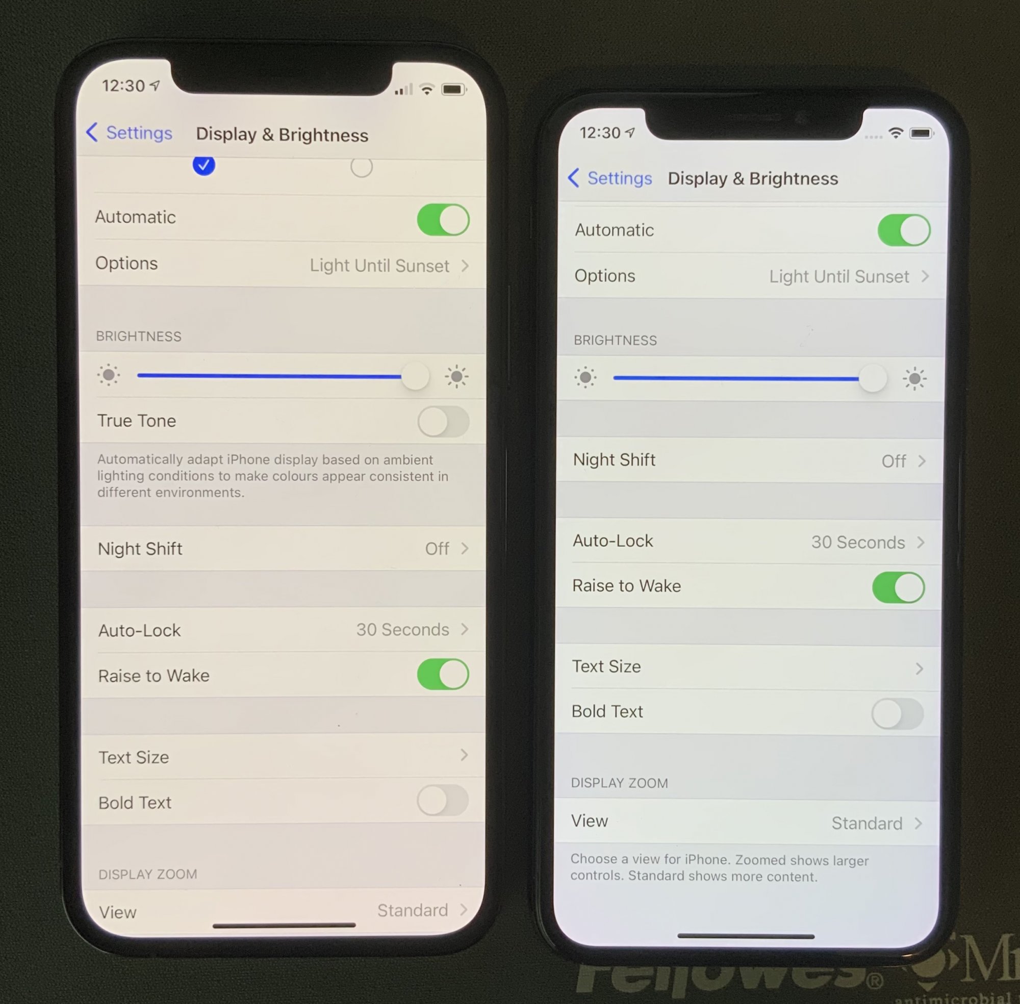 List 95+ Images Why Is My Iphone X Screen Blue Tint Superb 10/2023