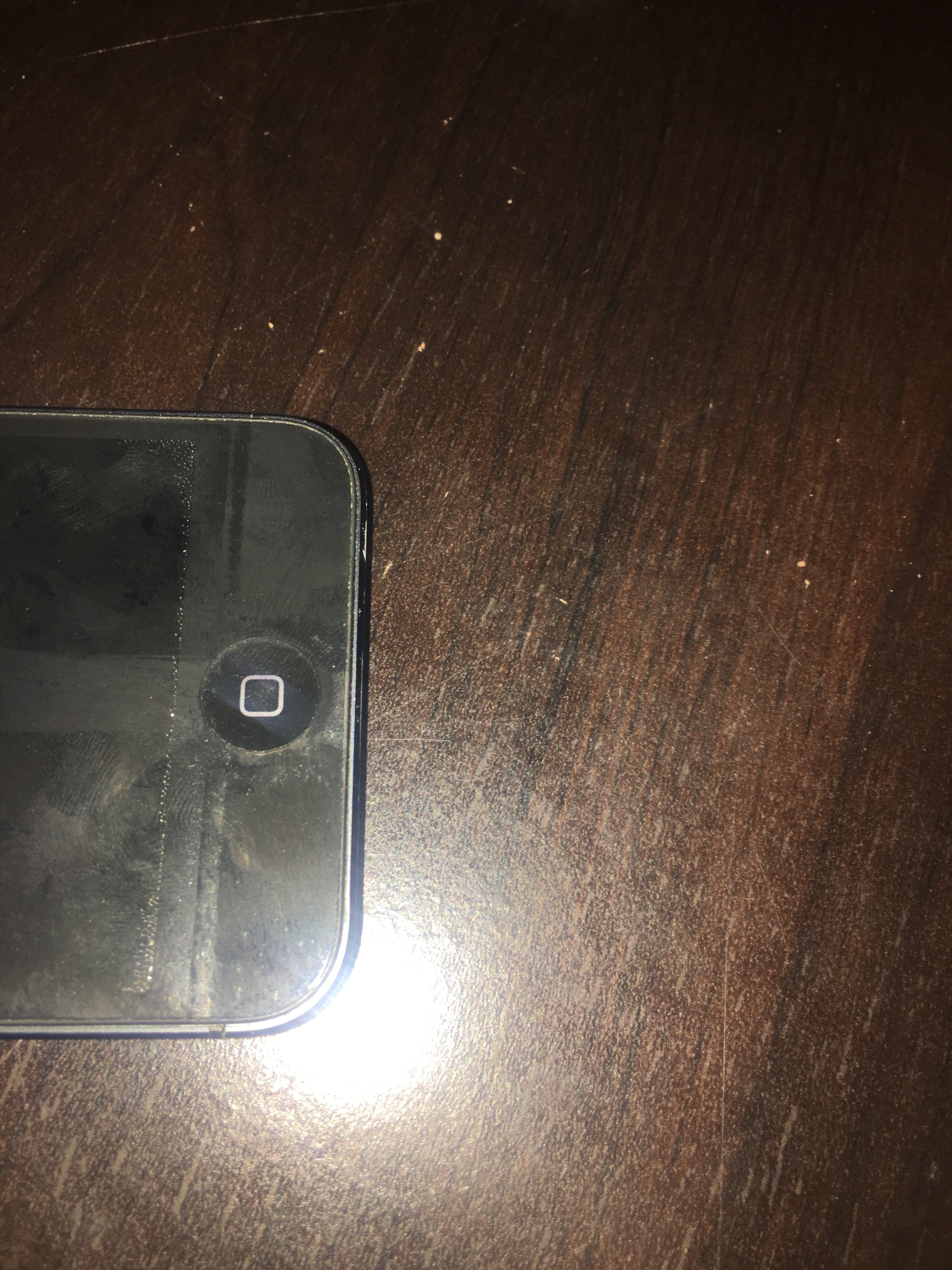 Stains/scratches from removing screen protector | MacRumors Forums