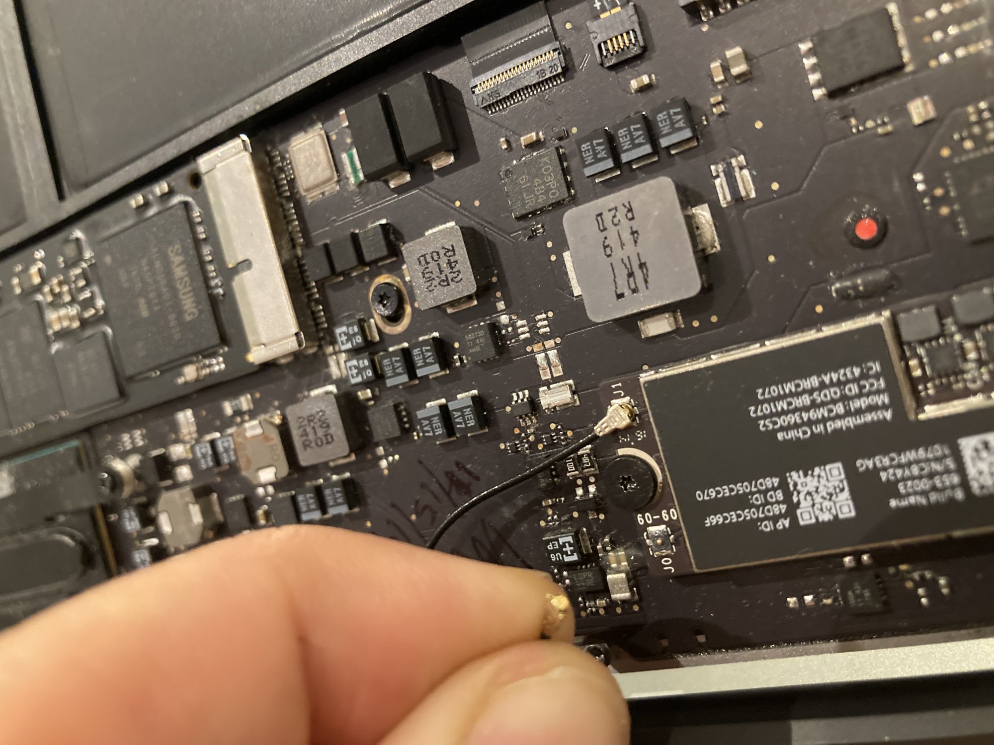 MacBook Air 2012 2016 A1466 Wifi/Bluetooth Card's Connections to