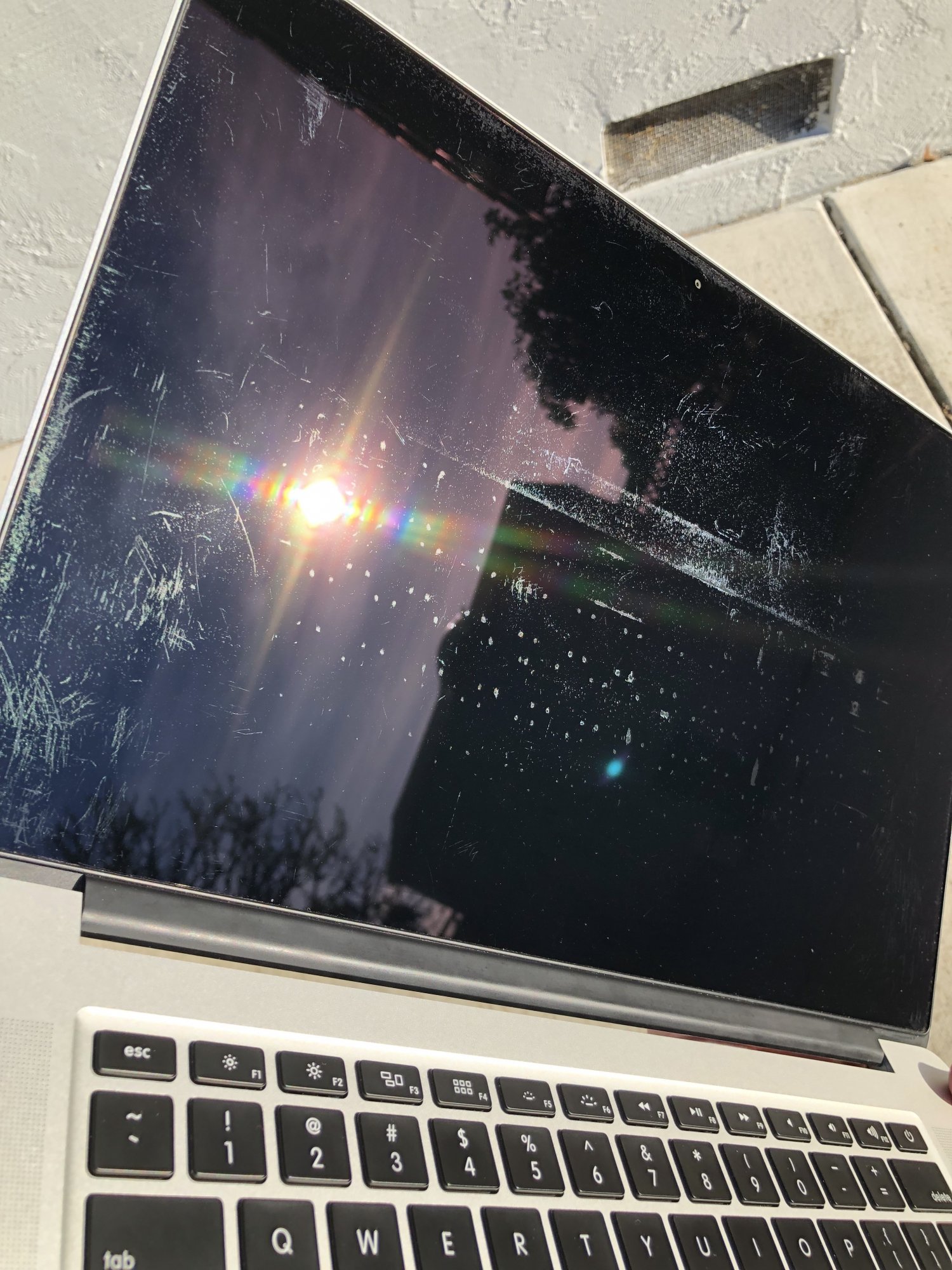 2015 MBP Anti Glare coating worth removing? Method least likely to