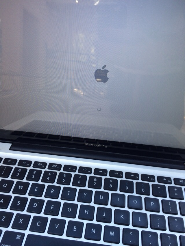 Macbook freezes on startup with white screen MacRumors Forums