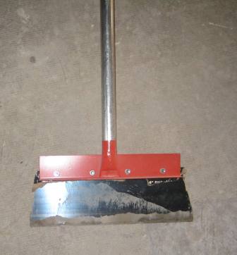 Economic Research: Floor Scraper (336 x 362 Pixel)