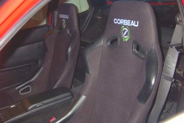 Who has aftermarket seats in their 944? Pelican Parts Forums