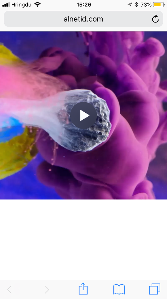 How to remove play icon/button in iOS low power mode