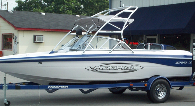 Wakeboarder To Moomba or not to Moomba?