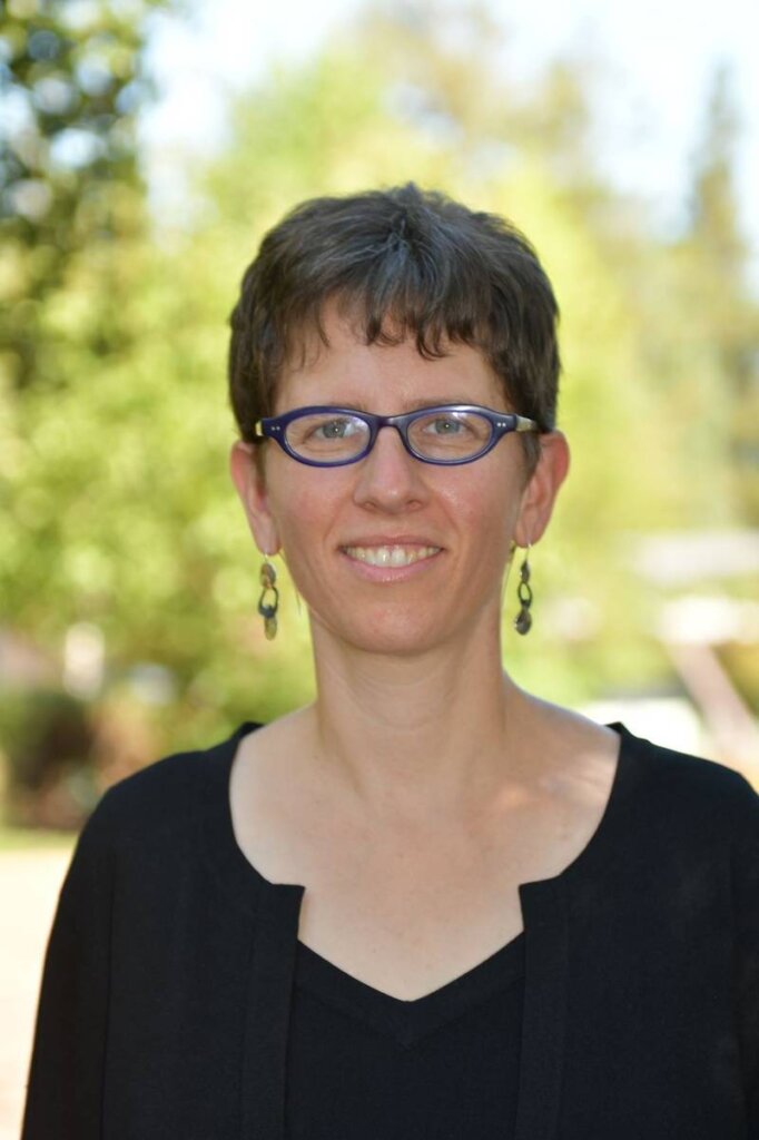 Many synagogues aren't charging for High Holiday tickets