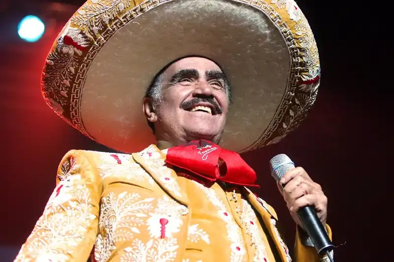 How Vicente Fernandez Achieved Net Worth of 25 Million?