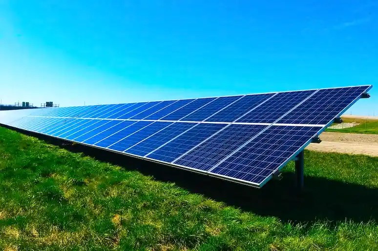 The Pros and Cons of Solar Companies that Sell SolarPowered Irrigation Systems