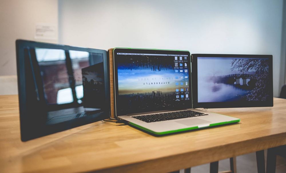 Triple Your Laptop Screen With Sliden'Joy to Make a Badass Workstation