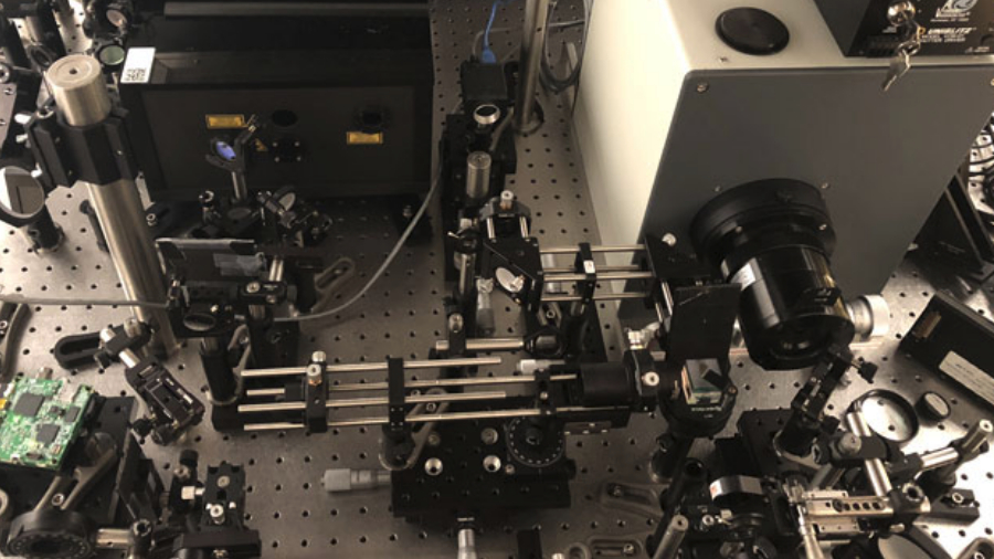World's Fastest Camera Freezes Time And Light At 10 Trillion Frames Per
