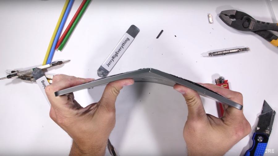 Apple Some 2018 iPad Pros Are Shipping With Slight Bend, But It's Not