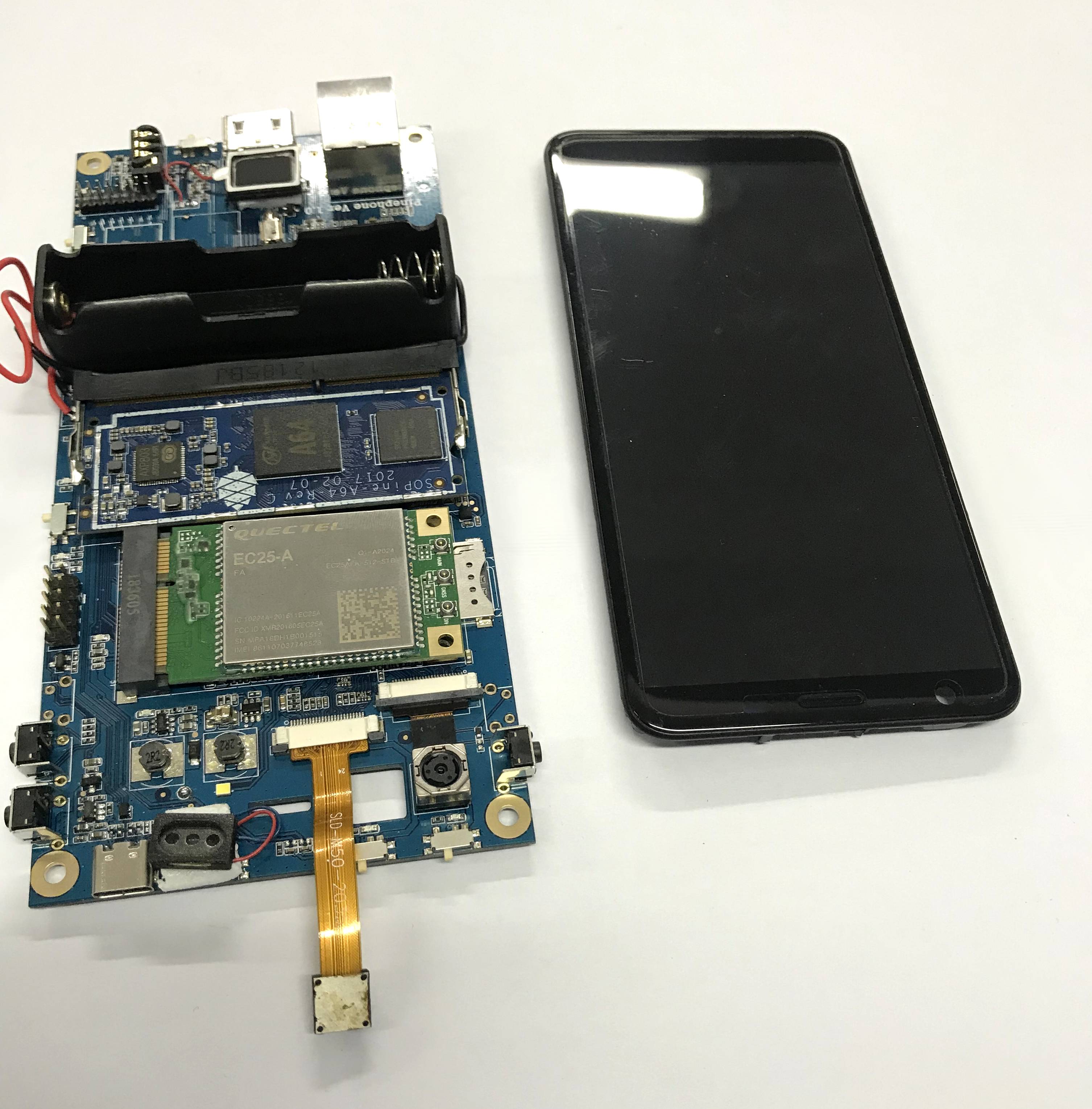 PinePhone Linux Smartphone Priced At 149 To Arrive This Year