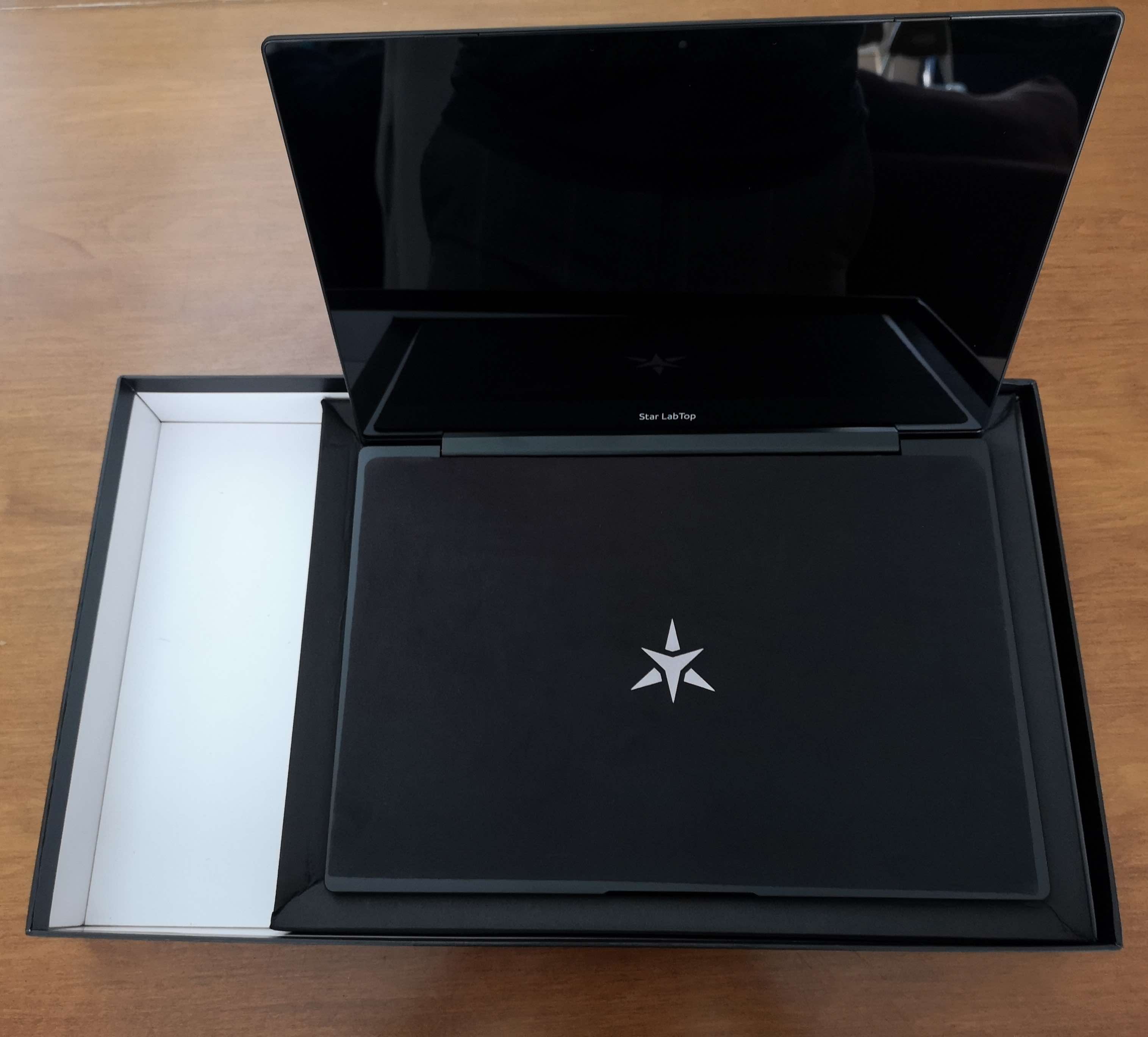 Star Labs Linux Laptop Review Premium Ultrabook for Open Source