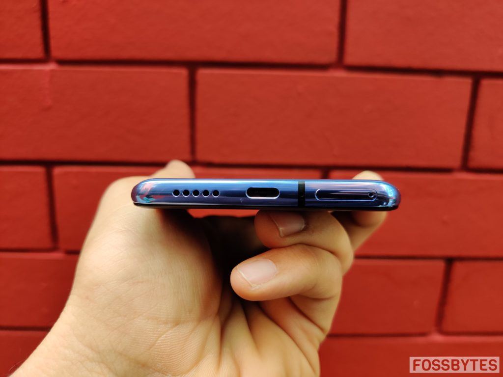 OnePlus 7T bottom