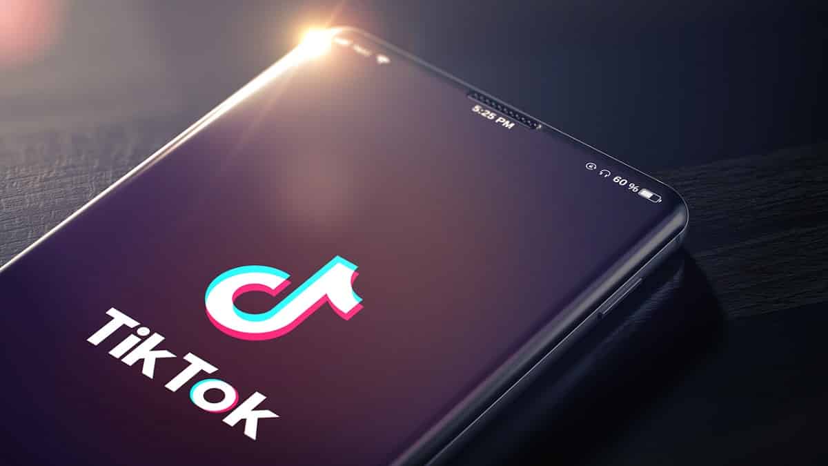 How To Duet On TikTok? Create Duet Videos With Voice Over(026)