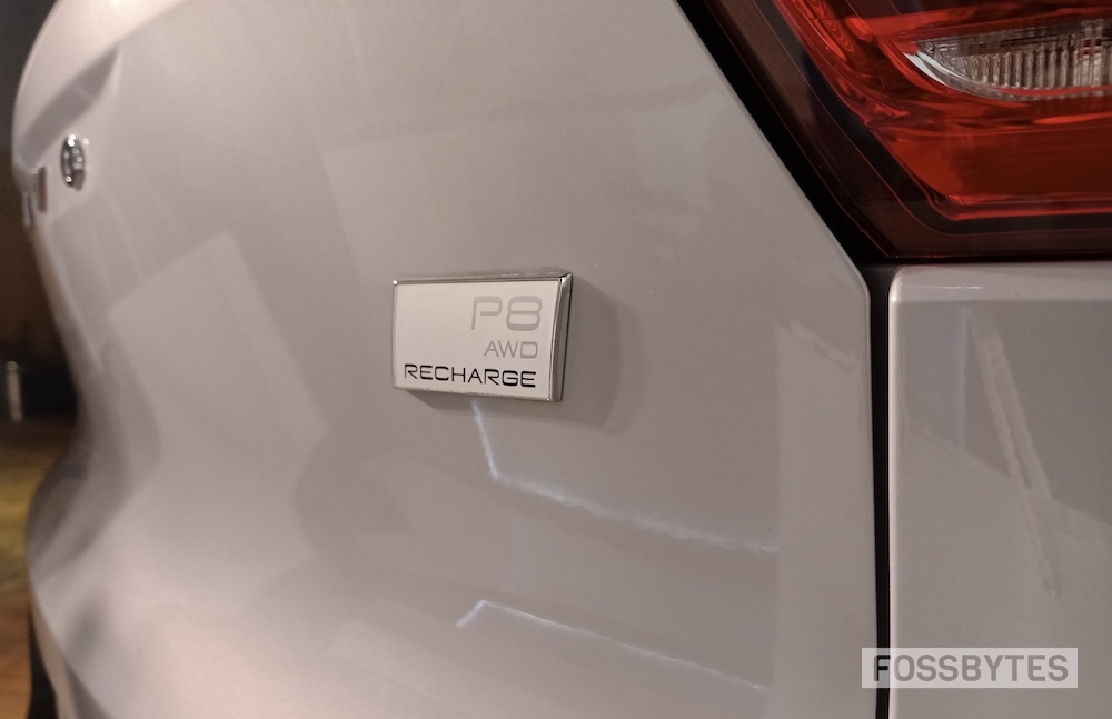 Volvo XC40 Recharge ev branding