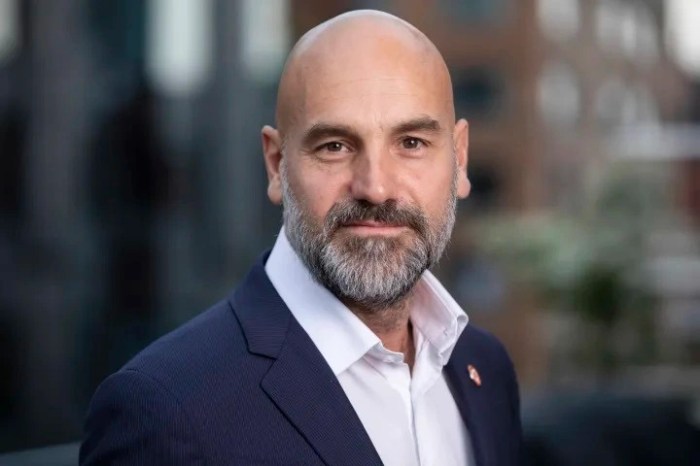 Mark shuttleworth net worth 2023