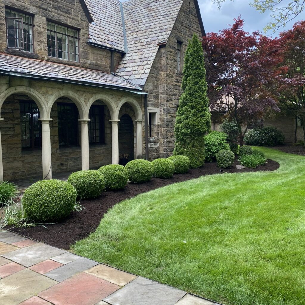 Lawn mowing and maintenance services in Johnstown PA, Lawn Care
