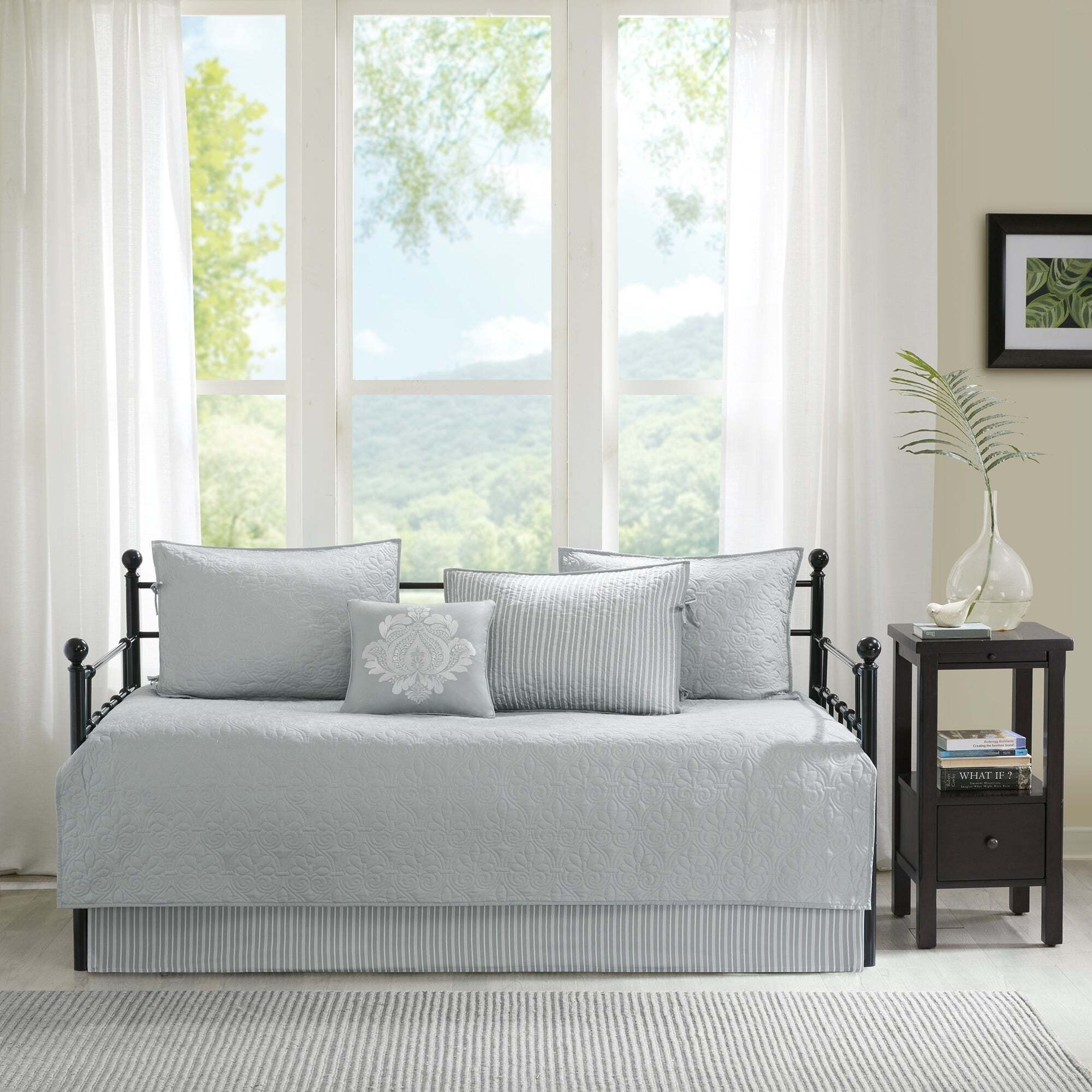 How To Choose Daybed Covers & Sets Foter