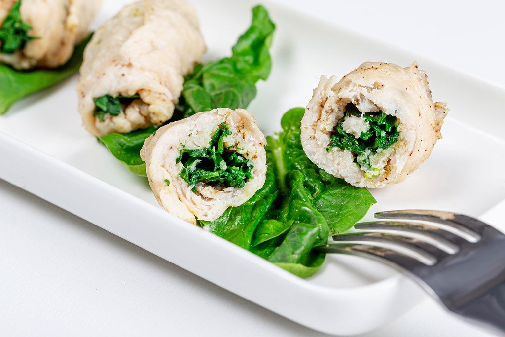 Diet baked chicken rolls with spinach Creative Commons Bilder