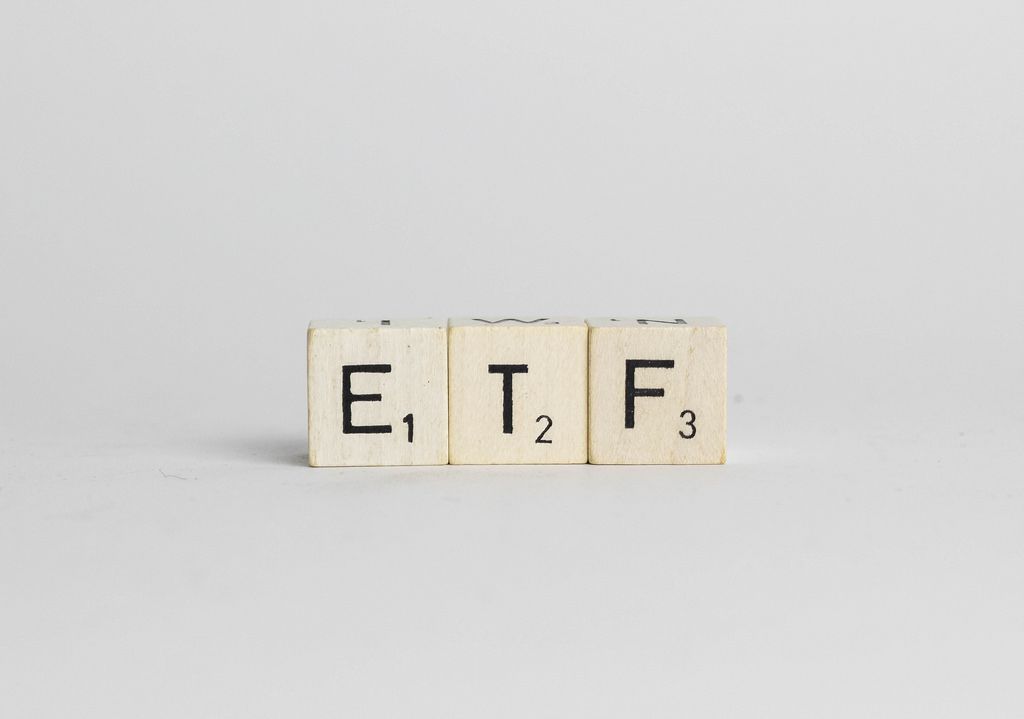 ETF text on blackboard Bilder und Fotos (Creative Commons 2.0)