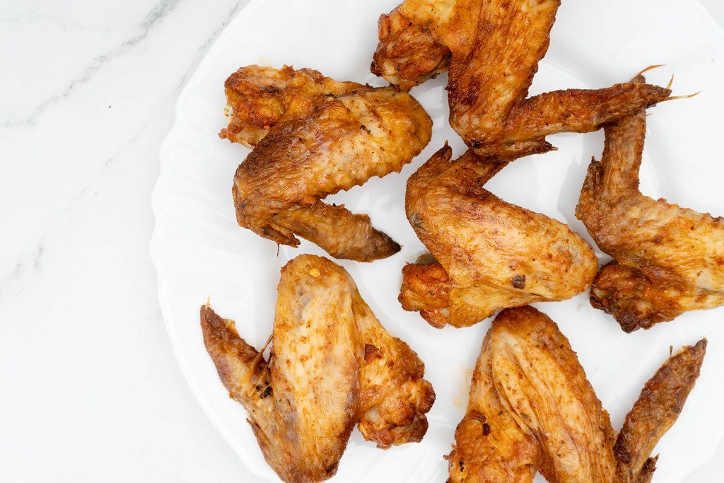 Flat lay above Grilled Chicken Wings Creative Commons Bilder