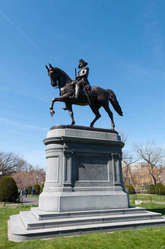 Statue in BuddaTempel Creative Commons Bilder