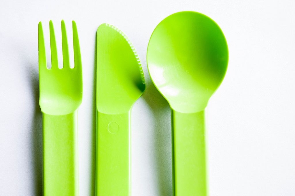 Green box with environmentally friendly and recyclable cutlery, bpa