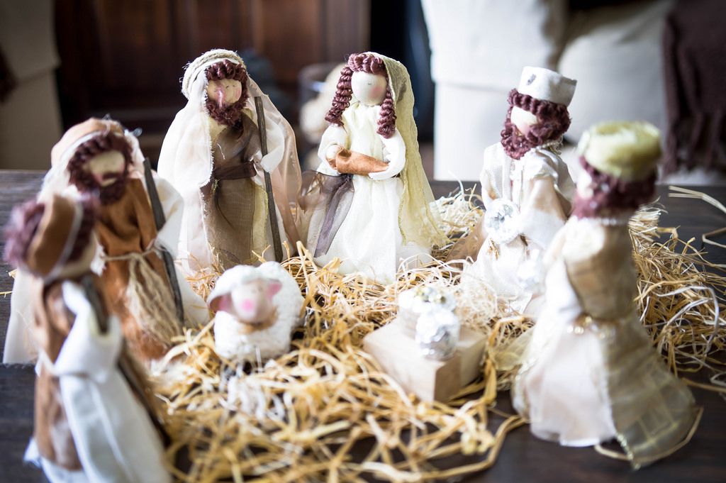 Handcrafted nativity set Creative Commons Bilder