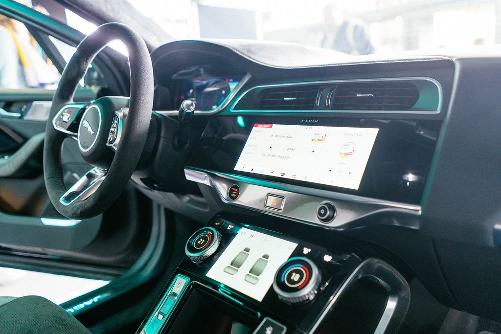 Jaguar iPace electric SUV interior Creative Commons Bilder