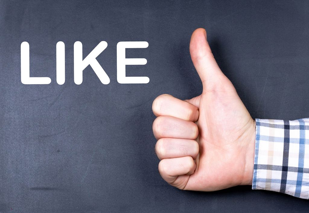 Thumb up gesture Creative Commons Bilder