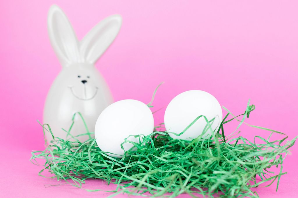 Colorful painted Easter eggs Creative Commons Bilder