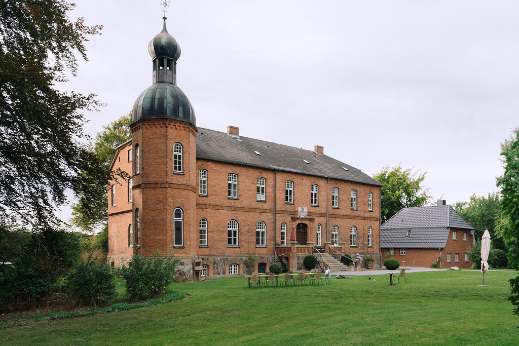 Authentic old German brick mansion Creative Commons Bilder