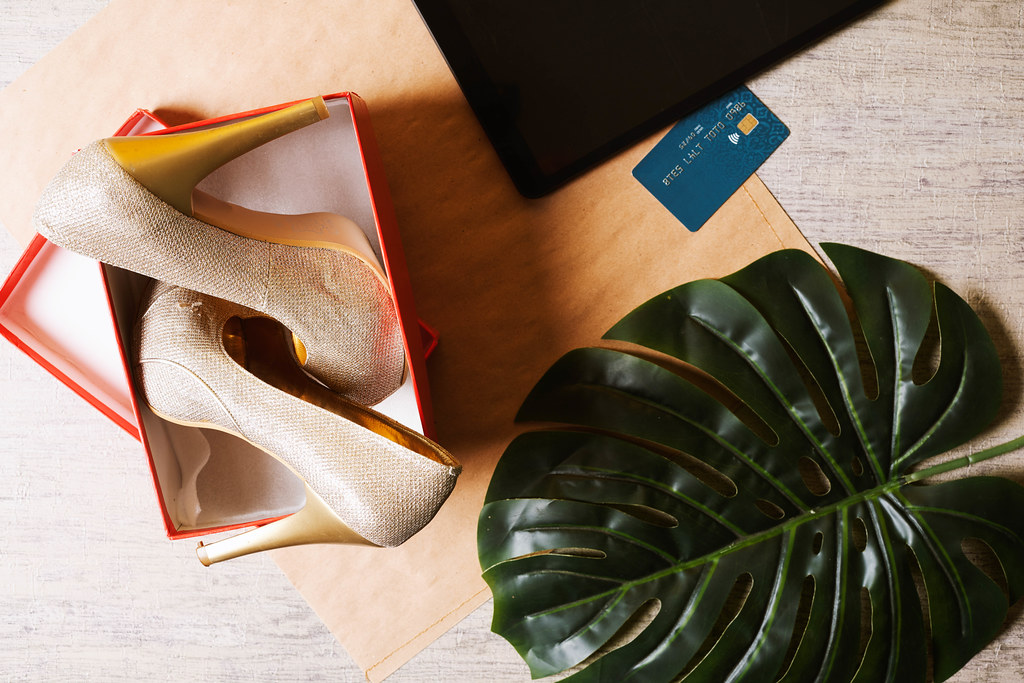 Delivered from online store shoes Creative Commons Bilder