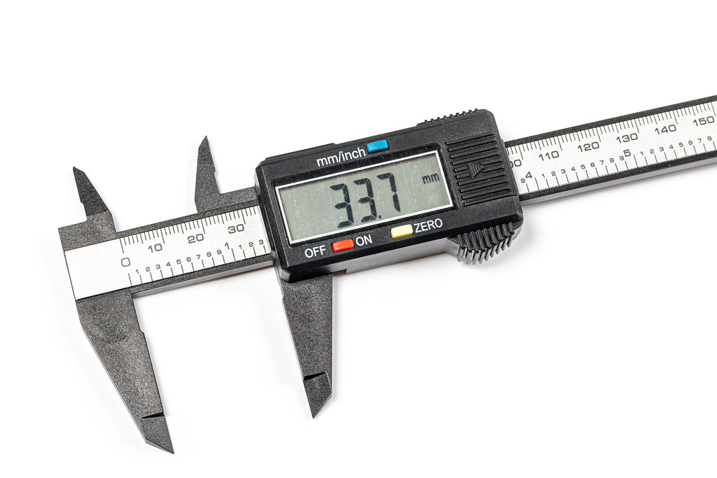 Digital electronic vernier caliper, close up Creative Commons Bilder