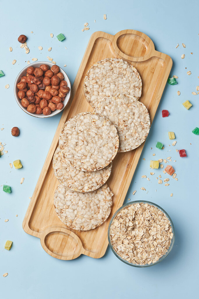 Gluten free vegan bread and nuts Creative Commons Bilder