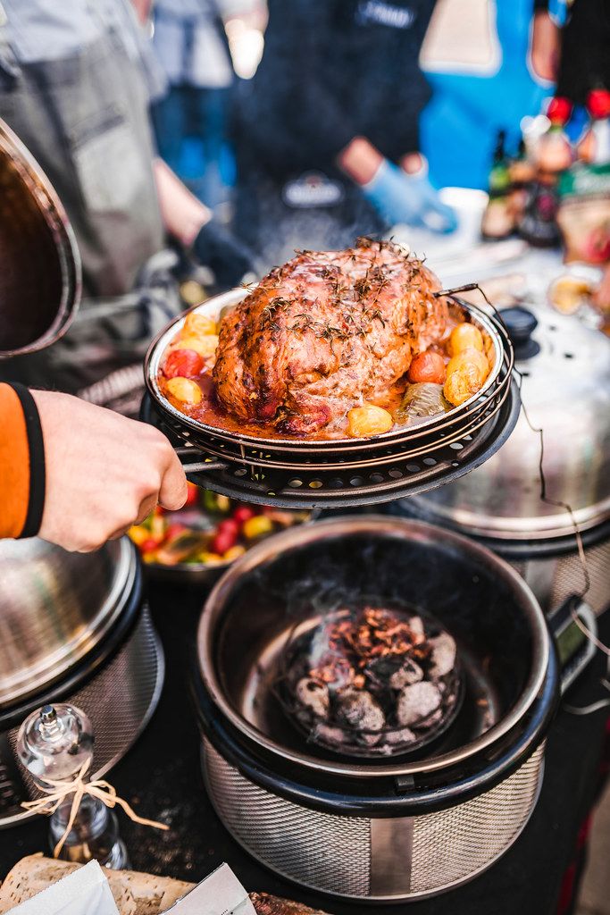 Grill Pan With BBQ Marinate Chicken Creative Commons Bilder