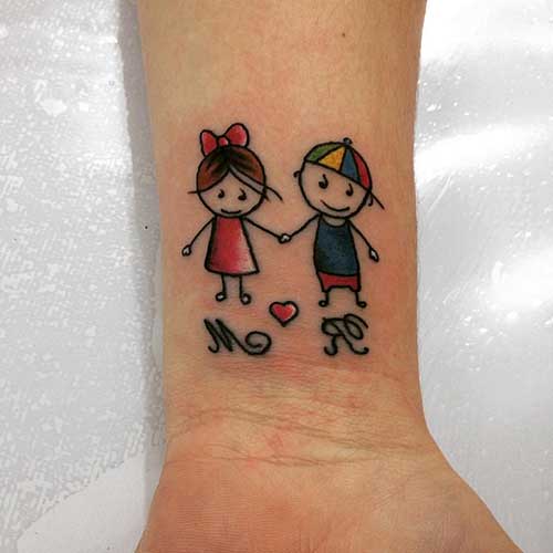 FRASES PARA TATUAGEM 70 Inspirações Apaixonantes! 20 Fotos de Tatuagens de Bonequinhos Masculinas e Femininas