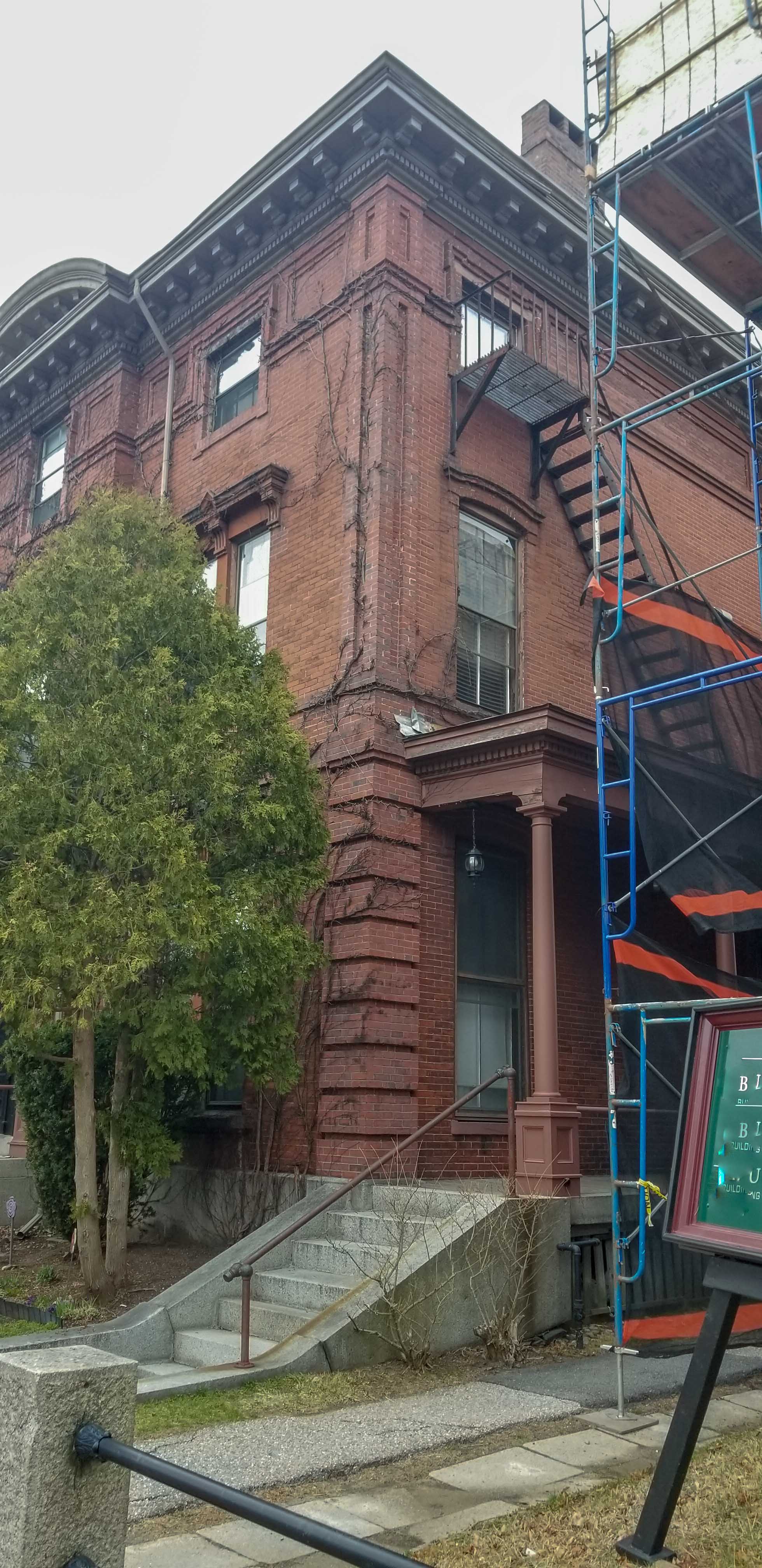 1517 Deering Street Portland House Stories