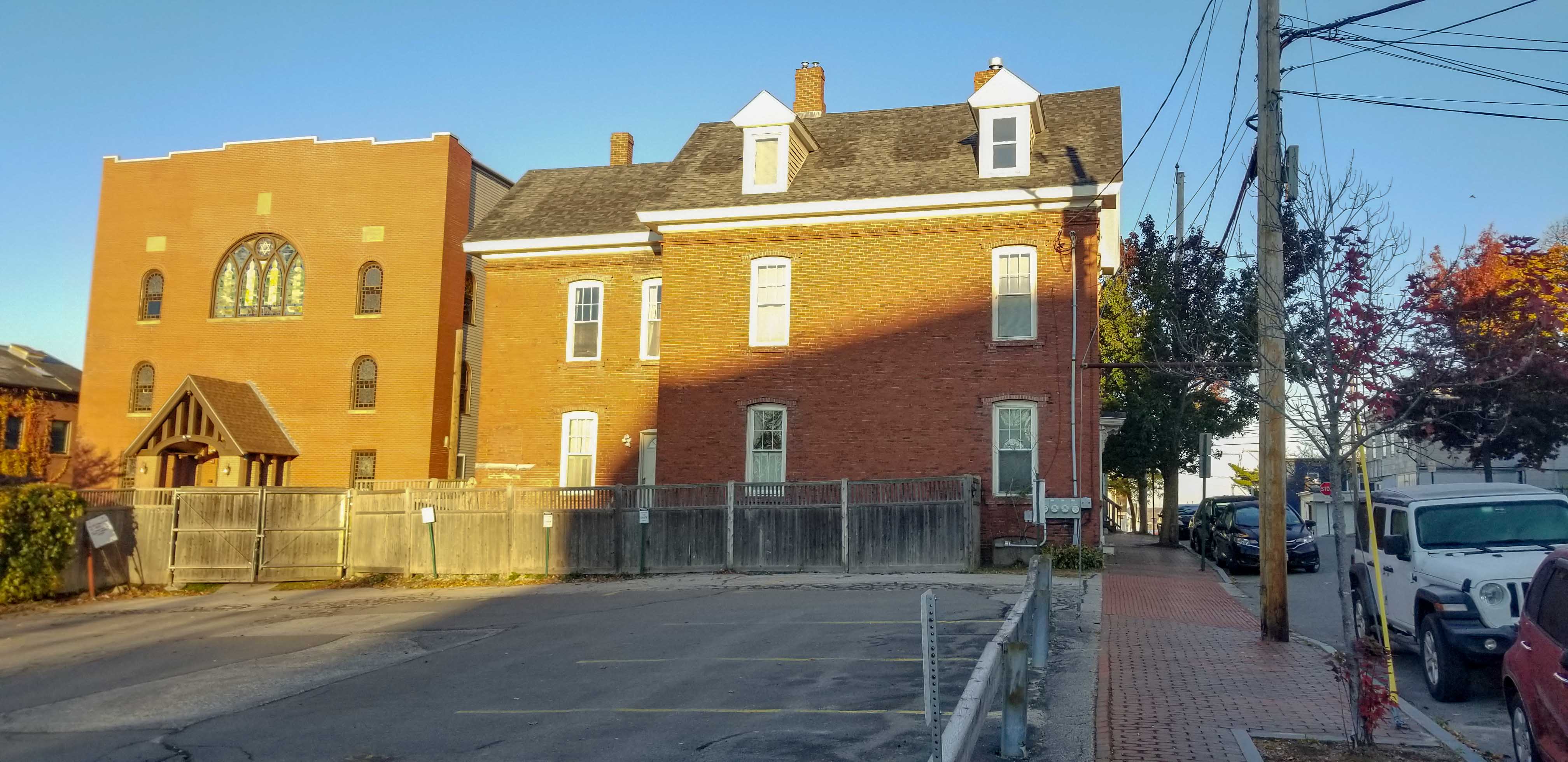 Glimpses. 12 Smith Street Portland House Stories