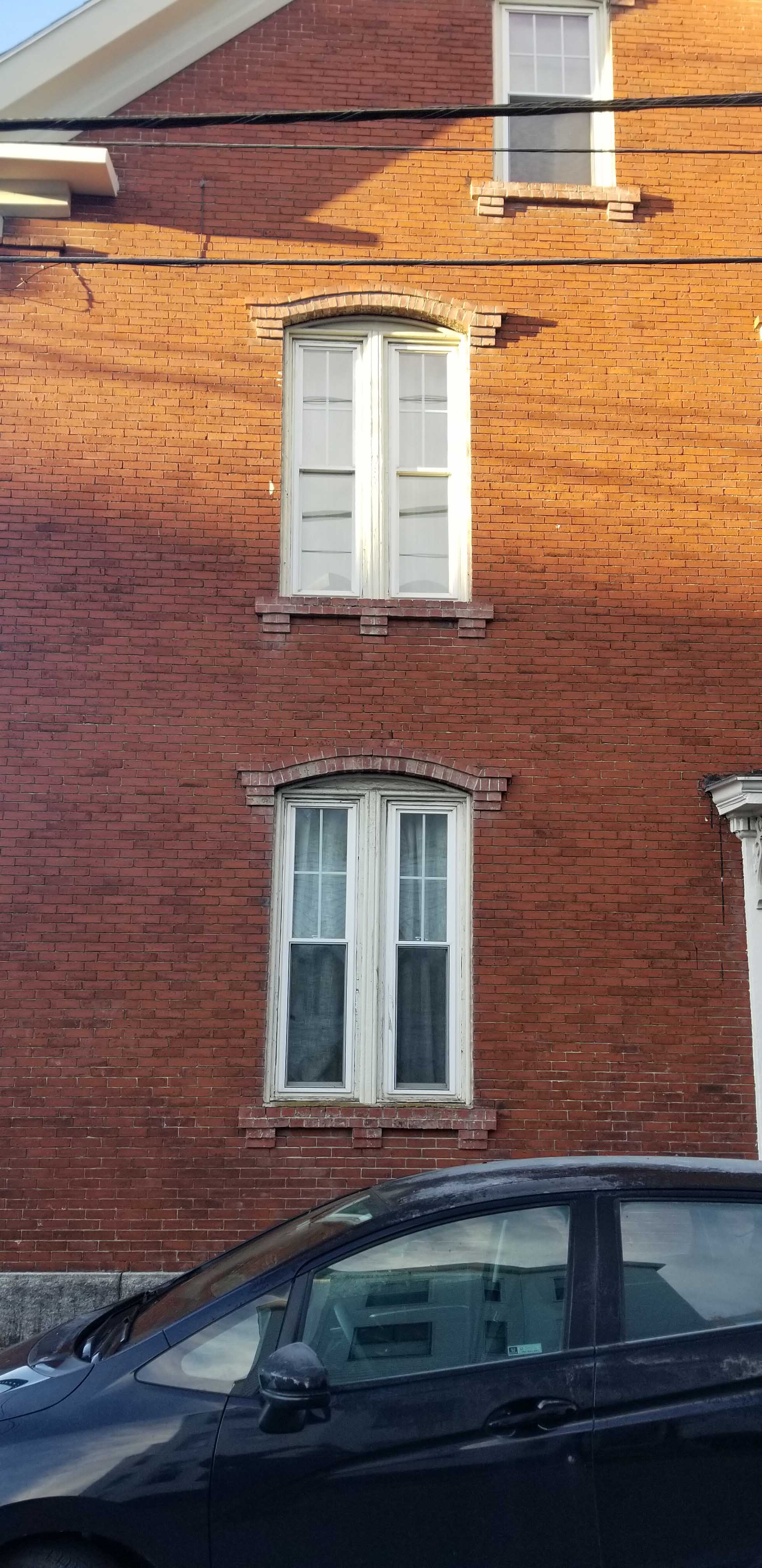 Glimpses. 12 Smith Street Portland House Stories