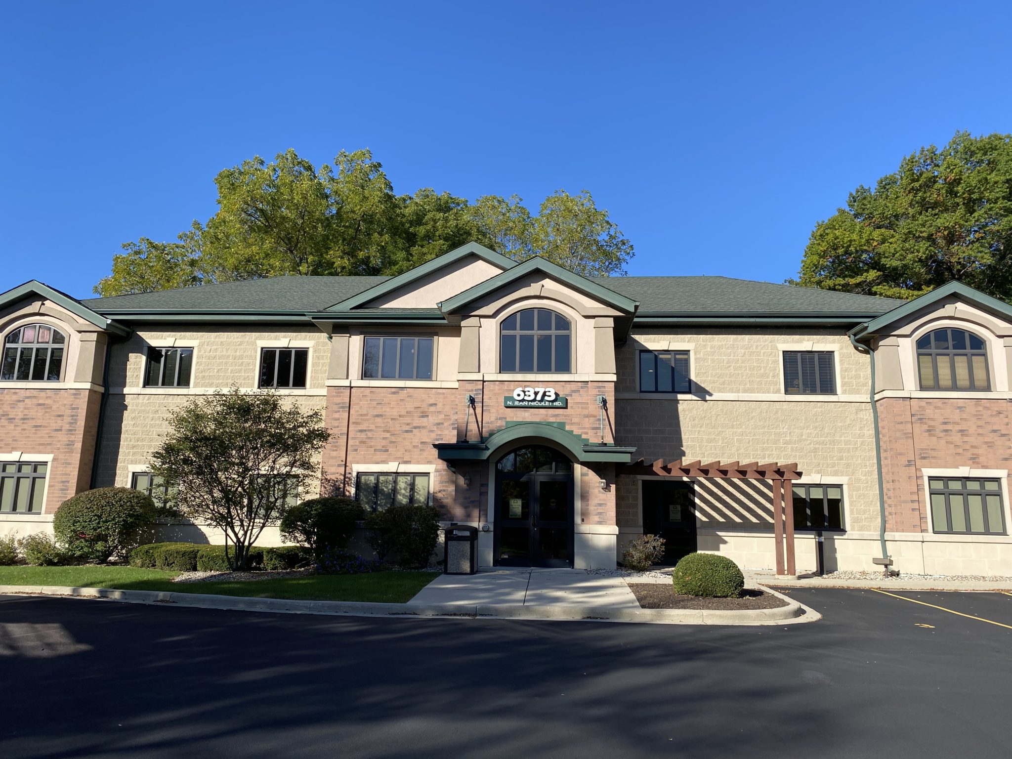 GLENDALE MEDICAL AND OFFICE SPACE Founders 3 Real Estate Services