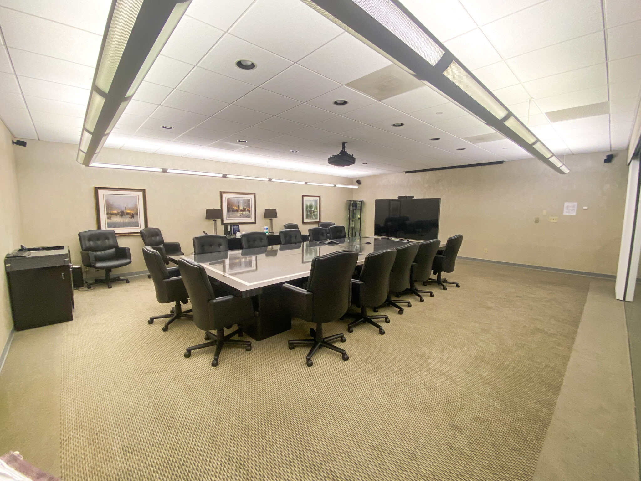 PEWAUKEE OFFICE BUILDING SUBLEASE Founders 3 Real Estate Services