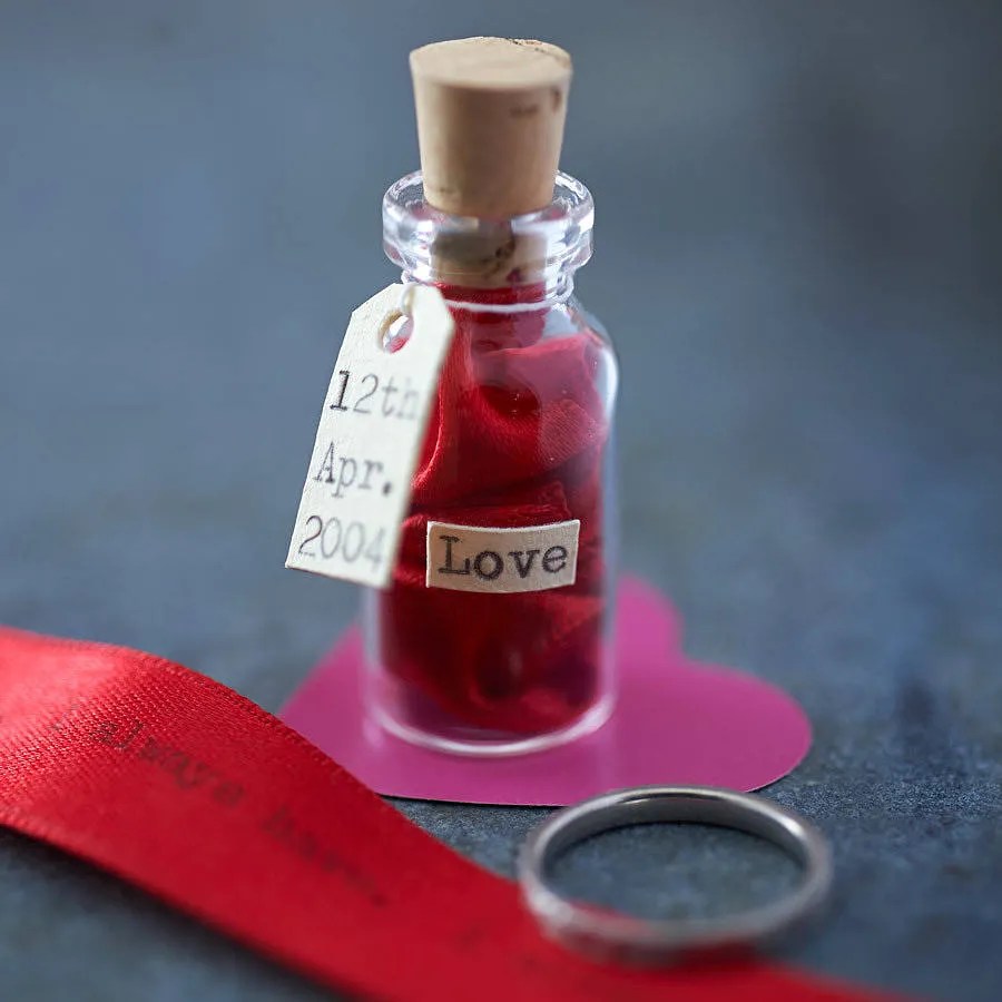 10 Unique Personalized Gift Ideas for Valentine's Day Founterior