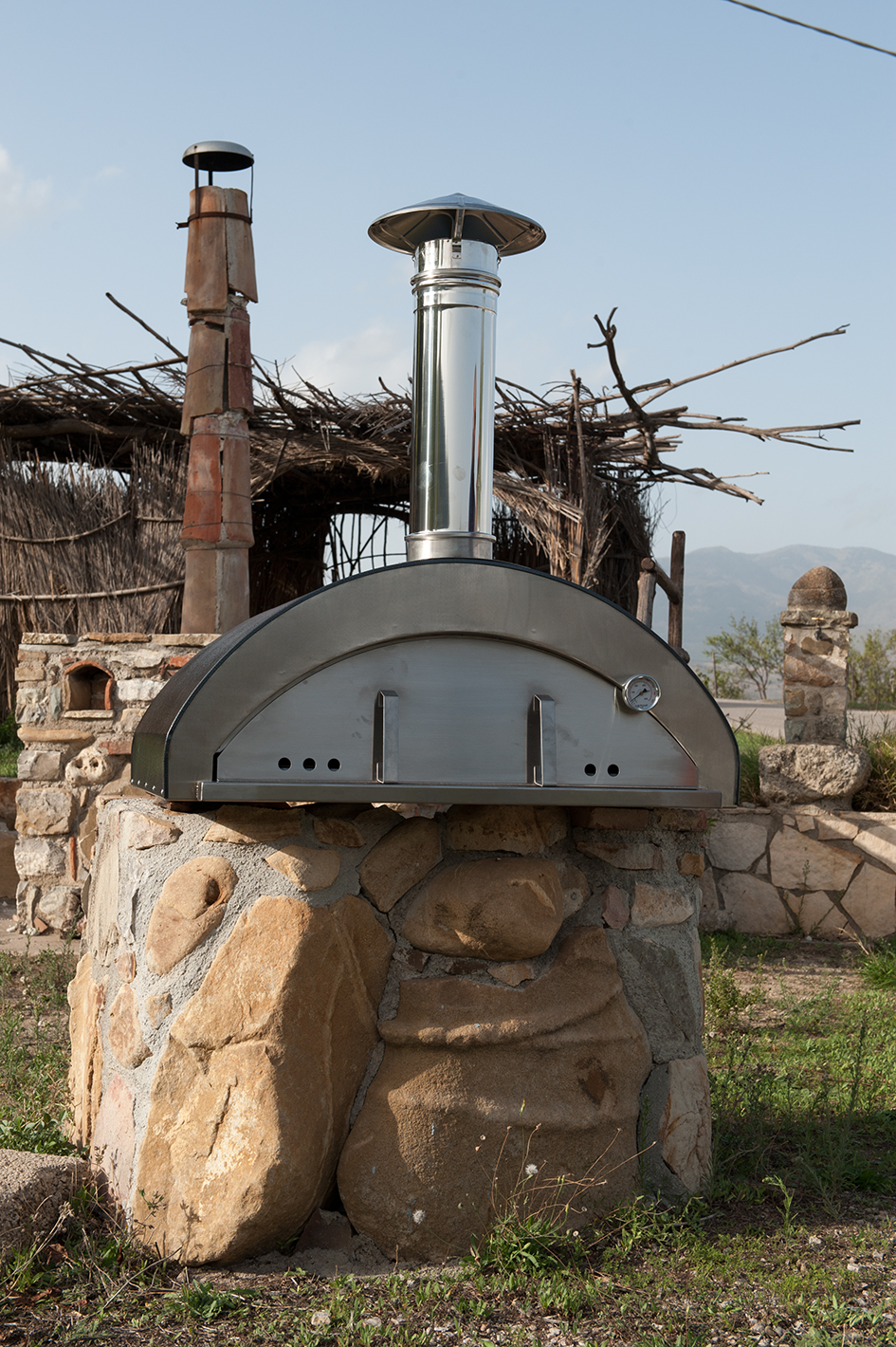 44 Pizza Oven Canada