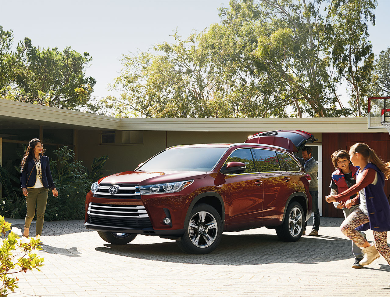Toyota Highlander Lease Chesterton, IN Bosak Toyota