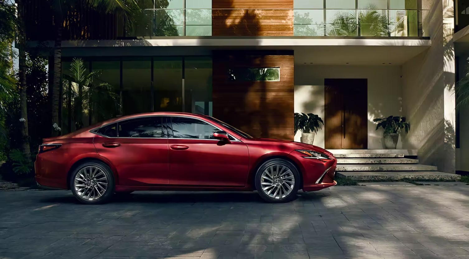 Buying vs Leasing Boise, ID Auto Finance Peterson Lexus