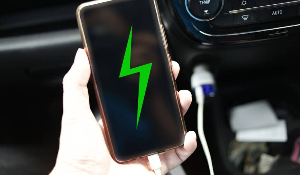 Does The Car Engine Need To Be On To Charge My Phone? - Four Wheel Trends