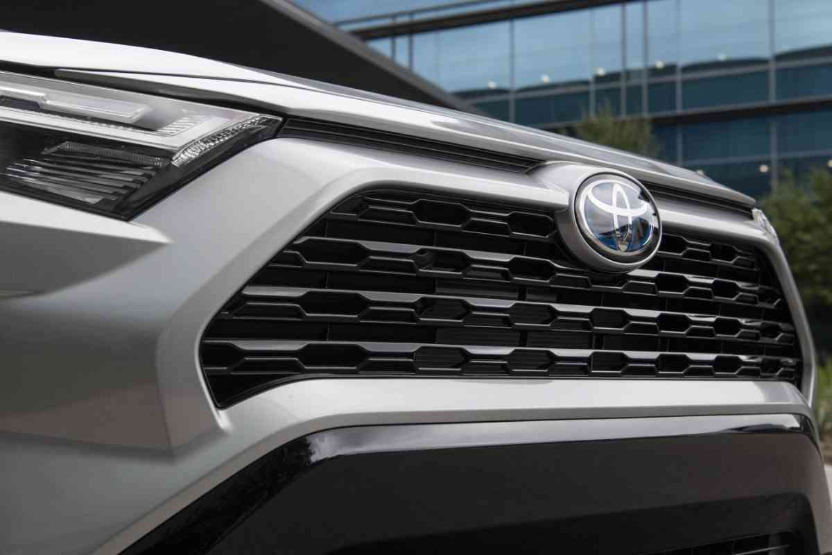Rav4 vs Rav4 Hybrid Which One Should You Choose? Four Wheel Trends